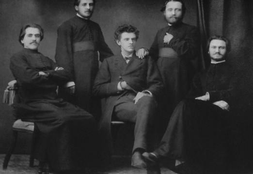 Ciprian Porumbescu împreună cu conducerea Societăţii "Arboroasa"